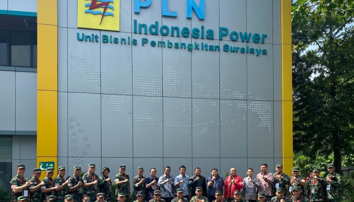 Rombongan perwira TNI AD dari Seskoad berdiskusi dengan manajemen PLN Indonesia Power UBP Suralaya terkait ketahanan energi nasional.