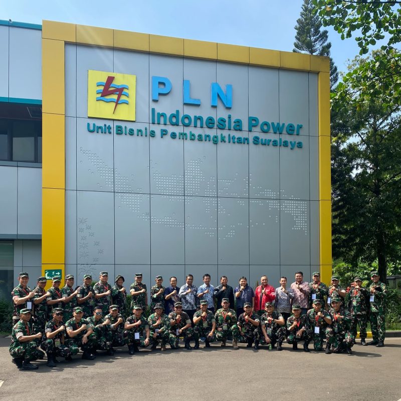 Rombongan perwira TNI AD dari Seskoad berdiskusi dengan manajemen PLN Indonesia Power UBP Suralaya terkait ketahanan energi nasional.