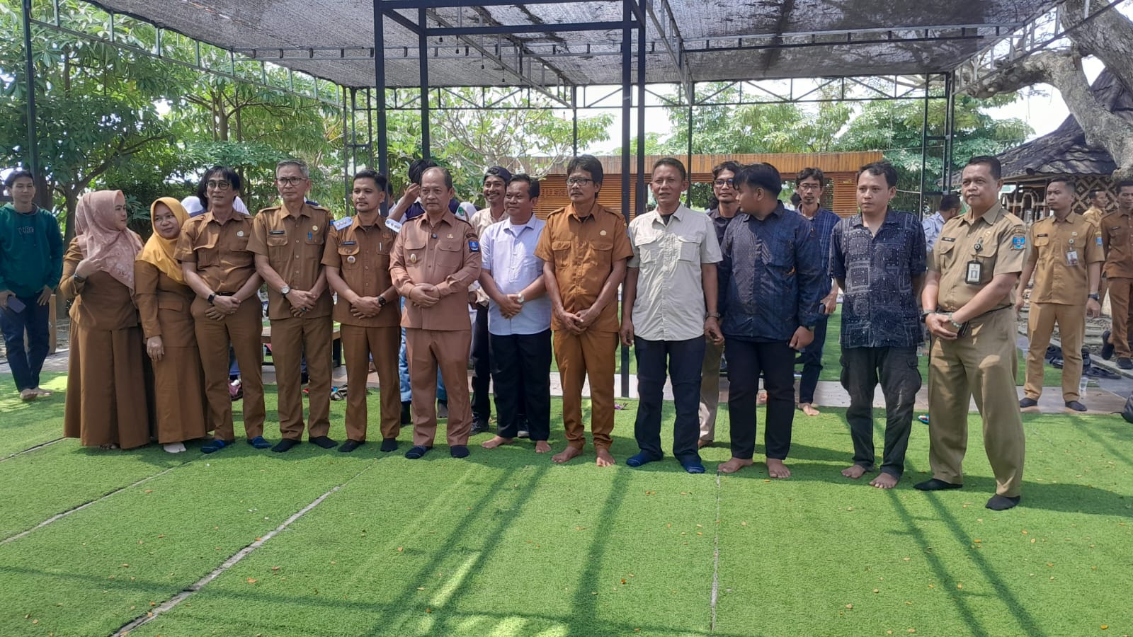 SERUBUK menghidupkan kembali sejarah Sungai Ciujung Lama melalui ekspedisi budaya dan aksi pelestarian lingkungan di Serang Utara. Gerakan ini melibatkan komunitas, mahasiswa, hingga warga bantaran sungai.