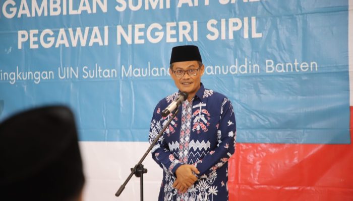 UIN Sultan Maulana Hasanuddin Banten resmi melantik 37 PNS baru. Rektor Prof Muhammad Ishom menargetkan peningkatan jurnal internasional Scopus dan lahirnya guru besar muda usia 40 tahun demi memperkuat daya saing kampus.