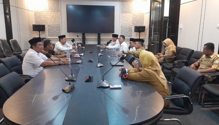 Rapat koordinasi BWI Kota Serang bersama Pemkot Serang dan Kementerian Agama membahas pengembangan wakaf produktif di kawasan Kasemen, Selasa, 26 Mei 2026.