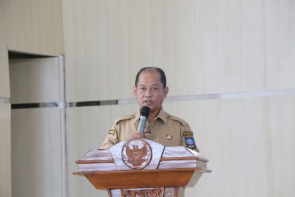 Wakil Bupati Serang Muhammad Najib Hamas saat memberikan pernyataan terkait kasus dugaan korupsi dana desa di Desa Petir, Kabupaten Serang.