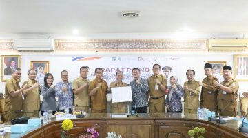 Wakil Bupati Serang Muhammad Najib Hamas saat menghadiri Rapat Pleno TPAKD Kabupaten Serang 2026 bersama jajaran OPD, OJK, dan perbankan di Aula KH Syam’un.