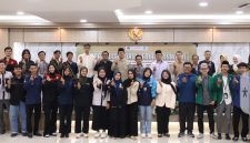 Rapat koordinasi kemahasiswaan UIN SMH Banten membahas strategi pembinaan organisasi mahasiswa dan persiapan menghadapi PORSI Jawara 2026 di Aula Training Center, Rabu 13 Mei 2026.