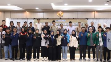 Rapat koordinasi kemahasiswaan UIN SMH Banten membahas strategi pembinaan organisasi mahasiswa dan persiapan menghadapi PORSI Jawara 2026 di Aula Training Center, Rabu 13 Mei 2026.