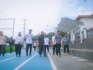 Wakil Wali Kota Tangerang Selatan, Pilar Saga Ichsan, meninjau langsung progres akhir pembangunan Taman Ciputat Timur yang segera dibuka untuk masyarakat.