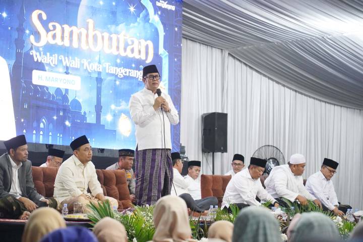 Wali Kota Tangerang Sachrudin dan Wakil Wali Kota Maryono mengajak masyarakat melawan hoaks dan menjaga kondusivitas kota dalam pengajian bulanan Pemkot Tangerang yang juga membahas program prioritas daerah.