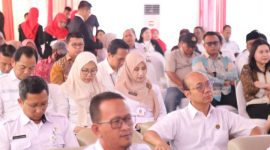 Wali Kota Tangerang Sachrudin didampingi Kepala Dinas Kesehatan Kota Tangerang saat meresmikan layanan BPJS Kesehatan di RSUD Benda, Mei 2026.