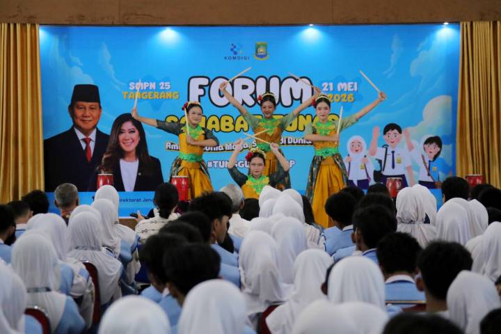 Wali Kota Tangerang Sachrudin menegaskan pentingnya penerapan PP TUNAS untuk melindungi anak dari ancaman dunia digital. Regulasi ini dinilai penting demi menciptakan ruang internet yang aman dan sehat bagi generasi muda