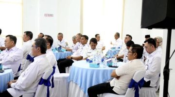 Wali Kota Tangerang Sachrudin saat membuka Pelatihan Komunikasi Publik bagi pimpinan perangkat daerah di Gedung Graha Bhakti Karya, Tangerang