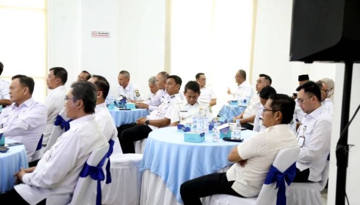 Wali Kota Tangerang Sachrudin saat membuka Pelatihan Komunikasi Publik bagi pimpinan perangkat daerah di Gedung Graha Bhakti Karya, Tangerang