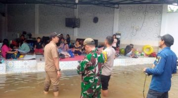Banjir Rendam Permukiman di Cipondoh, 60 KK Dievakuasi ke Pengungsian
