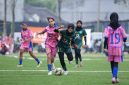 Tim sepak bola putri Kota Tangerang menjalani latihan intensif di Stadion Mini Cipondoh sebagai persiapan menghadapi PORPROV VII Banten 2026 dengan target meraih medali emas