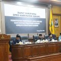 DPRD Kabupaten Serang resmi mengesahkan dua perda strategis tentang ekonomi kreatif dan RP3KP. Pemkab Serang optimistis regulasi baru ini mampu membuka lapangan kerja dan menata kawasan permukiman secara berkelanjutan.