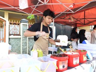 Diserbu Pemburu Jajanan Viral, Kibow Corner Jadi Surga Kuliner Murah yang Bikin Kota Tangerang Heboh