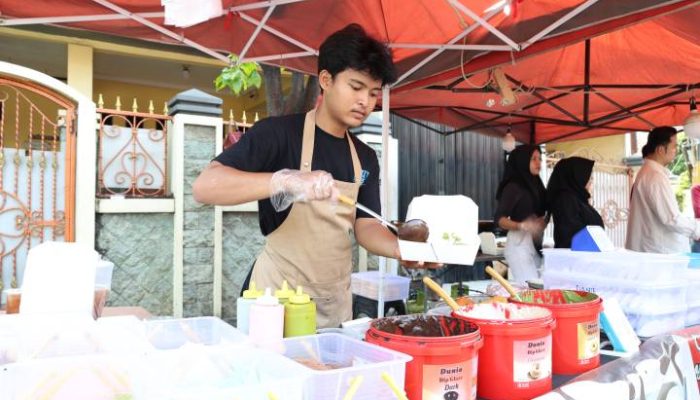 Diserbu Pemburu Jajanan Viral, Kibow Corner Jadi Surga Kuliner Murah yang Bikin Kota Tangerang Heboh