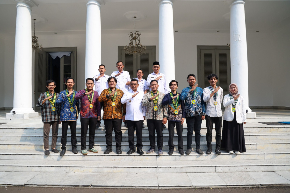 Gubernur Banten Andra Soni menerima kunjungan Pengurus Besar Pelajar Islam Indonesia (PB PII) di Gedung Negara Provinsi Banten, Kota Serang, membahas kolaborasi peningkatan kualitas sumber daya manusia melalui pendidikan dan pengembangan kepemimpinan pelajar.