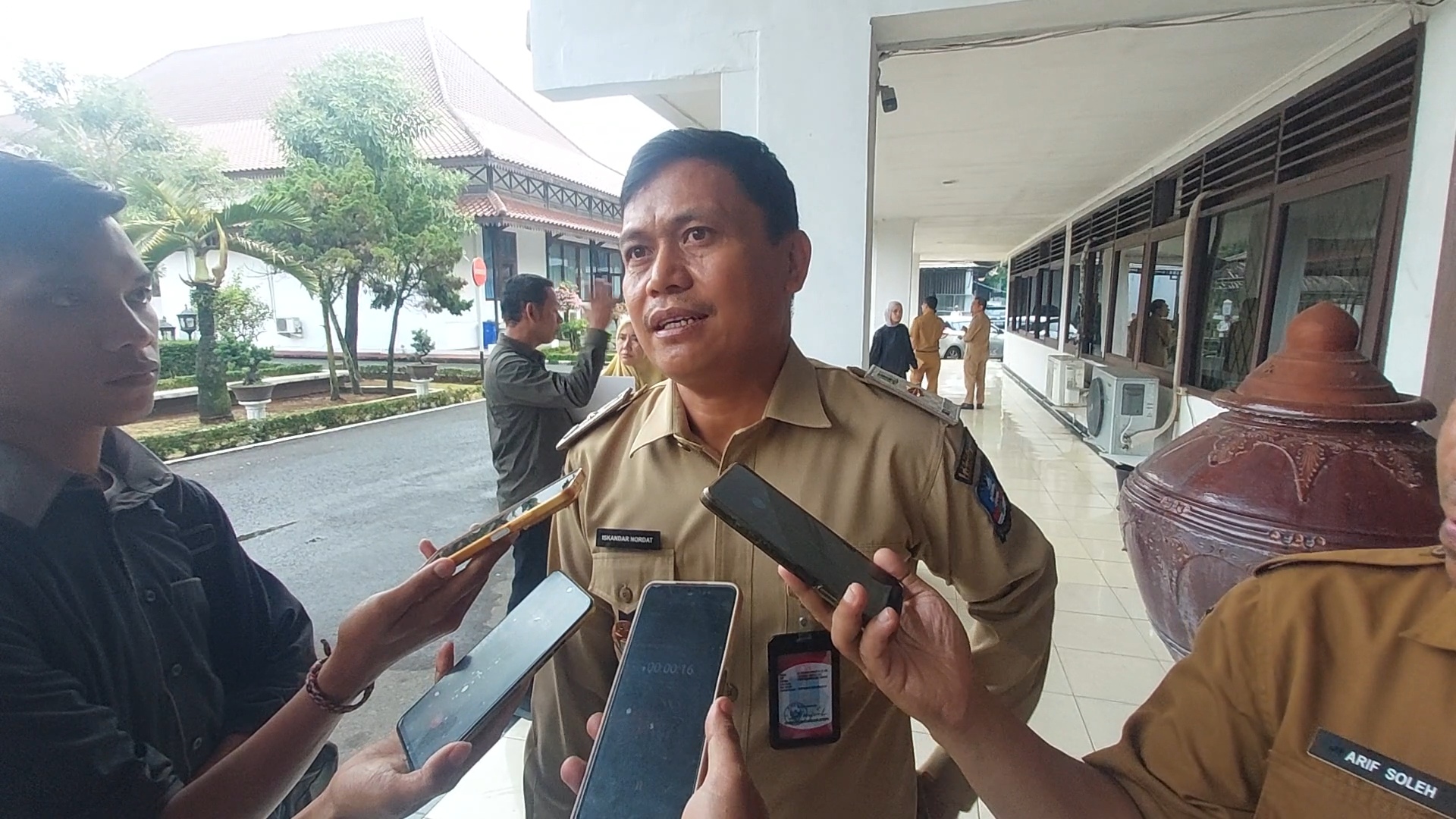 Kepala BKPSDM Kabupaten Serang, Iskandar Nordat, menjelaskan rencana penambahan satu bidang baru untuk memperkuat pengelolaan ASN seiring meningkatnya jumlah pegawai PPPK, Senin, (15/6/2026)