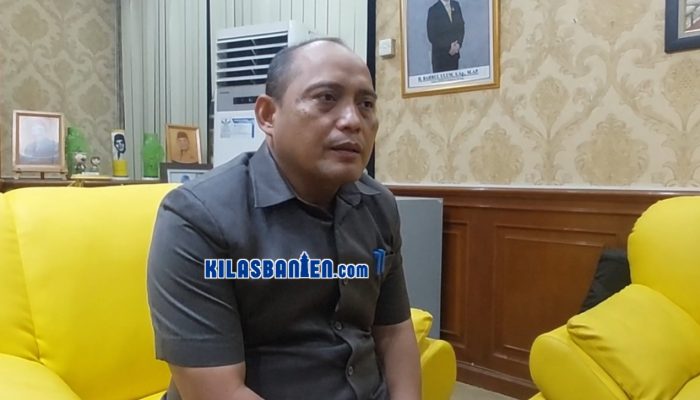 Ketua DPRD Kabupaten Serang Bahrul Ulum meminta Dinas Pendidikan membuka data rinci terkait dugaan belasan ribu anak usia sekolah yang belum mengenyam pendidikan di Kabupaten Serang.