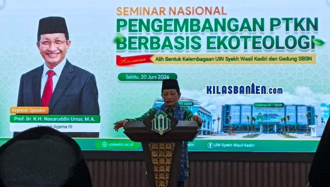 Menteri Agama Prof. Nasaruddin Umar menyampaikan pemaparan mengenai Teologi Ahadiyah sebagai paradigma baru integrasi ilmu pengetahuan dalam Seminar Pengembangan PTKIN Berbasis Teologis di UIN Syekh Wasil Kediri, Sabtu, 20 Juni 2026