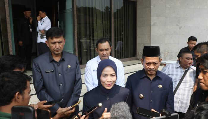 Pejabat Pemerintah Kabupaten Serang menjalankan rangkaian agenda resmi pada Kamis, 11 Juni 2026, mulai dari olahraga pelajar, pendidikan, hingga penguatan layanan publik daerah.
