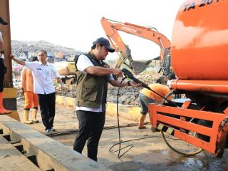 Pemkot Tangerang Resmikan Truck Wash Modern di TPA Rawa Kucing, Truk Sampah Tak Boleh Kotor Lagi