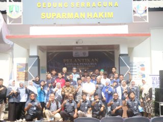 Pengurus Baru IKA SMAN 1 Ciruas Langsung Tancap Gas, Gelar Khitan Massal, Santuni 100 Anak hingga Bagikan Sepeda