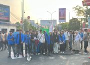 Demo Mahasiswa UNPAM Serang di Lampu Merah Ciceri, Desak Evaluasi BBM, Program MBG hingga Reforma Agraria