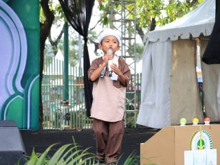 Festival Al-A'zhom 2026 Membara, Puluhan Da'i Cilik Jabodetabek Unjuk Kebolehan Berdakwah di Masjid Raya Al-A'zhom
