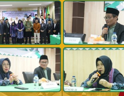 Rektor UIN SMH Banten Prof Muhammad Ishom bersama tim asesor Lamdik dan jajaran pimpinan kampus saat pembukaan asesmen lapangan Program Studi PIAUD di Aula Fakultas Tarbiyah dan Keguruan