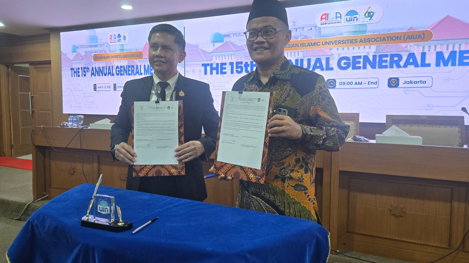 Rektor UIN Sultan Maulana Hasanuddin Banten Prof. Muhammad Ishom bersama Kepala International Office Dr. Siti Solehah menghadiri AIUA 2026 di Jakarta dan menandatangani kerja sama dengan sembilan perguruan tinggi dari Asia.