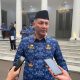 Sekretaris Daerah Provinsi Banten Deden Apriandhi memimpin rapat persiapan seleksi direksi dan komisaris tiga BUMD di KP3B Kota Serang. Pemprov Banten menargetkan proses rekrutmen selesai pada Juli 2026.