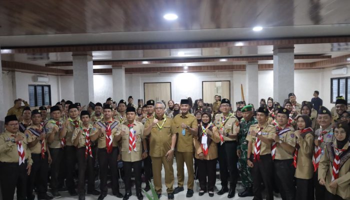 Wali Kota Tangerang Selatan Benyamin Davnie membuka Kursus Mahir Dasar (KMD) Kecamatan Ciputat Timur dan mengajak para pembina Pramuka menghadirkan metode pembelajaran yang inovatif untuk menarik minat generasi muda.