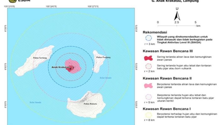 Aktivitas Gunung Anak Krakatau masih berada pada Level III (Siaga). Pemerintah meminta masyarakat tidak memasuki radius tiga kilometer dari kawah aktif dan mengabaikan informasi hoaks terkait tsunami.