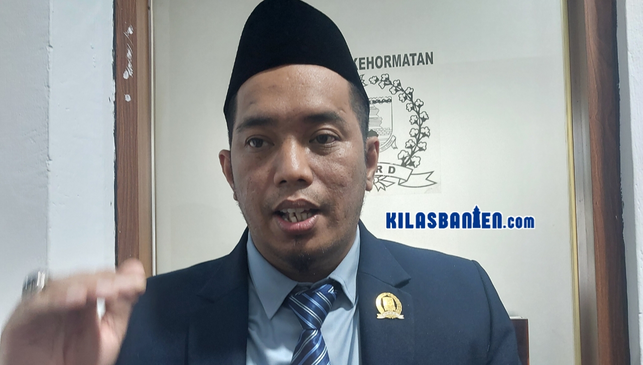 Anggota Komisi IV DPRD Kabupaten Serang bersama jajaran DPUPR saat membahas percepatan proses lelang proyek infrastruktur yang bersumber dari APBD 2026. (Redaksi Kilas Banten)