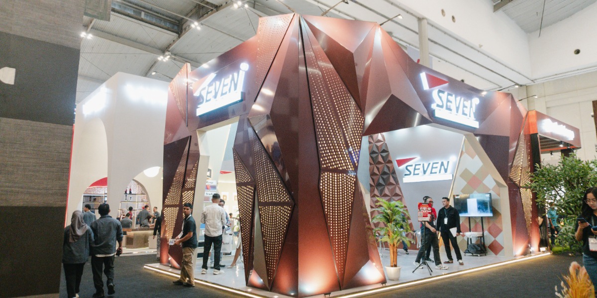 Booth ACP SEVEN milik PT Alcoseven Cipta Pratama menarik perhatian pengunjung IndoBuildTech Expo 2026 dengan menampilkan berbagai pilihan Aluminium Composite Panel premium untuk kebutuhan bangunan modern.