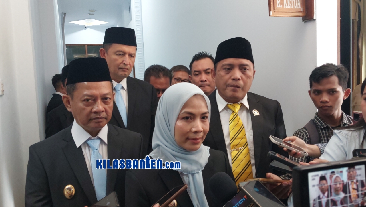 Jadwal Bupati Serang Ratu Rachmatuzakiyah bersama Wakil Bupati Muhammad Najib Hamas menghadiri rangkaian kegiatan MTQ XXIII Provinsi Banten, mulai dari pelepasan Kafilah Kabupaten Serang hingga pembukaan MTQ di Masjid Raya Albantani, KP3B. (Redaksi Kilas Banten)