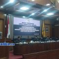Bupati Serang Ratu Rachmatuzakiyah bersama pimpinan DPRD Kabupaten Serang saat menghadiri rapat paripurna penetapan Perda Pertanggungjawaban Pelaksanaan APBD Tahun Anggaran 2025 (Redaksi Kilas Banten)