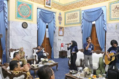 Bupati Serang Ratu Rachmatuzakiyah menerima audiensi Komunitas Musik Jalanan di Pendopo Bupati Serang dan mengapresiasi karya lagu yang mengangkat program pembangunan daerah, Senin, 20 Juli 2026