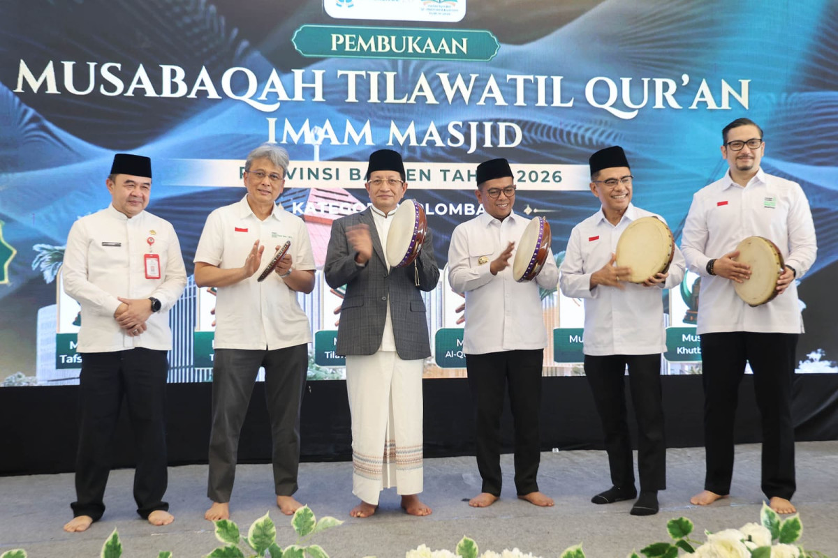 Gubernur Banten Andra Soni menghadiri rangkaian kegiatan International Grand Imams Conference (IGIC) di Kabupaten Tangerang sekaligus menyampaikan dukungannya agar forum tersebut menjadi wadah diplomasi Islam untuk memperkuat perdamaian dunia.