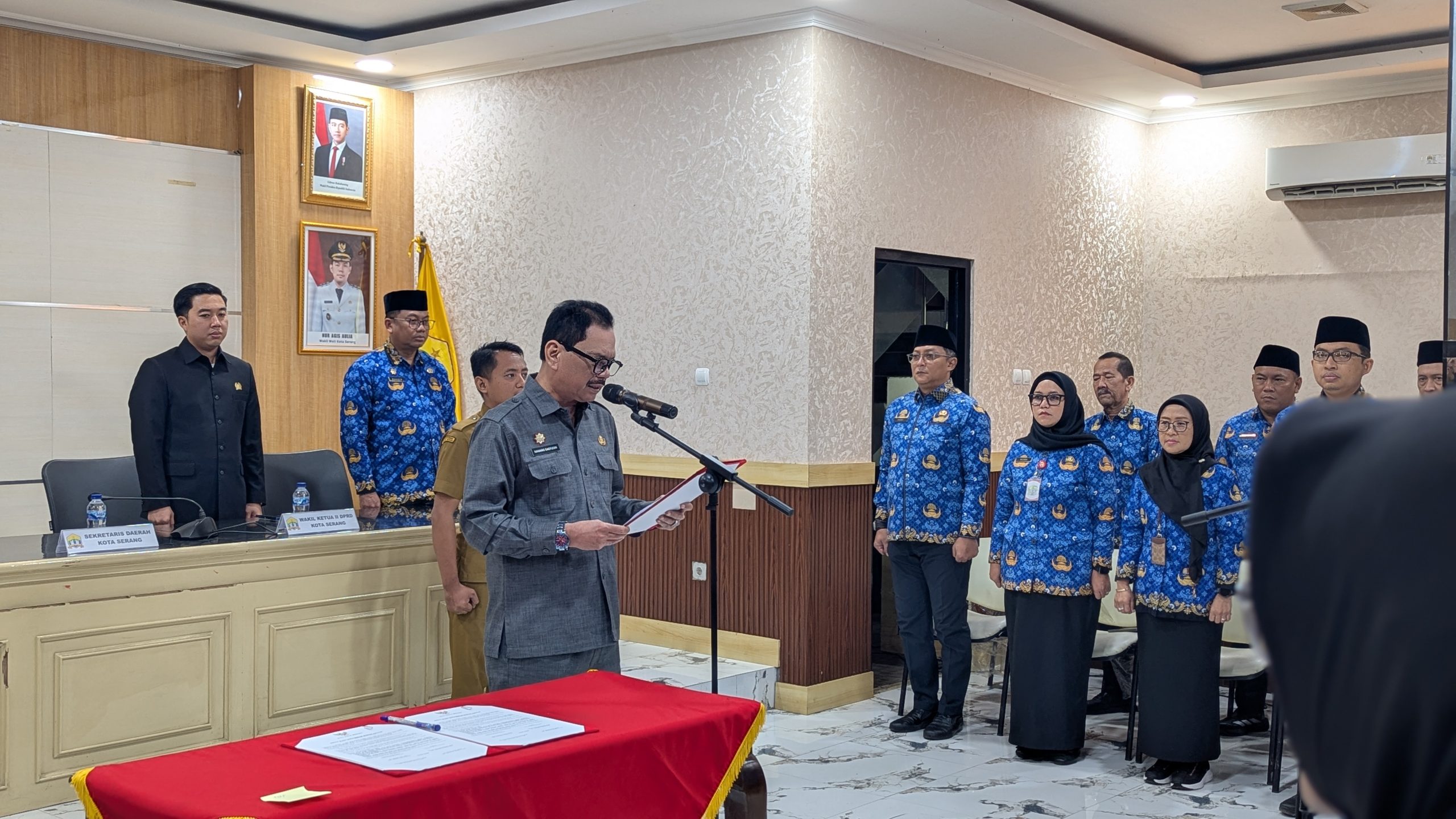 Pemkot Serang melantik 29 pejabat baru melalui manajemen talenta di Aula Setda Kota Serang,