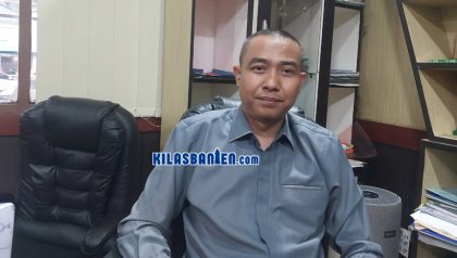 Ketua Komisi III DPRD Kabupaten Serang, Supiyanto, memberikan perhatian terhadap rencana perombakan direksi PT BPR Serang dan menekankan pentingnya kepemimpinan profesional untuk memperbaiki kesehatan bank daerah.