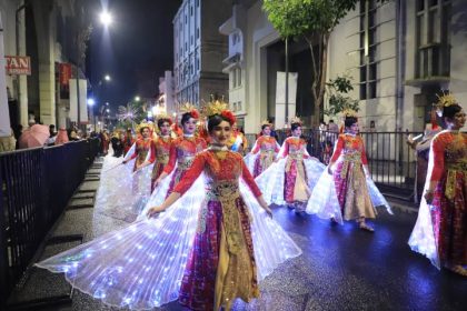 Kontingen Kota Tangerang menampilkan pertunjukan budaya dalam Karnaval Budaya Nusantara APEKSI XVIII di Kota Medan hingga berhasil meraih penghargaan Penampil Terbaik Non-Ranking.