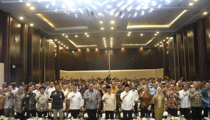 Menteri Desa PDT Yandri Susanto membuka Kick Off Program Sehati di Kabupaten Serang sebagai langkah memperkuat ketahanan pangan lokal dan pemberdayaan masyarakat desa.