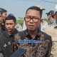 Ketua Fraksi Partai Gerindra DPRD Kabupaten Serang, Ahmad Muhibbin bicara pembangunan Jembatan Mekarsari yang menghubungkan Kabupaten Serang dan Kabupaten Tangerang. Proyek prioritas Program Bang Andra ini ditargetkan rampung pada November 2026 setelah dinantikan warga selama 25 tahun.