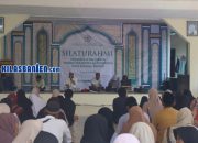 Pengasuh Pondok Pesantren Al Fathaniyah, KH Saifun Nawasi, menyampaikan tausiyah kepada para wali santri baru dalam agenda silaturrahim di Kota Serang, Sabtu-Minggu, 11-12 Juli 2026. (Redaksi Kilas Banten)