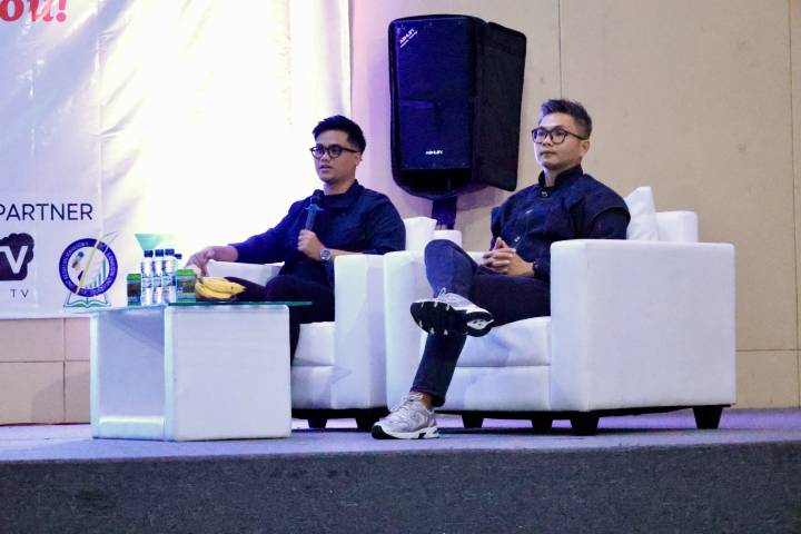 Peserta Personality Talk Universitas BSI mengikuti pemaparan materi mengenai strategi membangun personal branding untuk meningkatkan daya saing dan peluang karier di era digital.