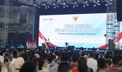 Presiden Prabowo Subianto menyampaikan pidato saat peringatan Hari Koperasi Nasional ke-79 di Indonesia Arena, Senayan, Jakarta, Minggu (12/7/2026).