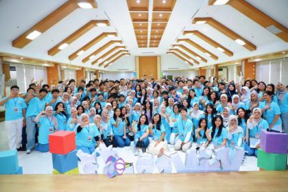 Prilly Latuconsina berbagi pengalaman dan motivasi kepada peserta KONSSIST 2026 di Pusat Pemerintahan Kota Tangerang