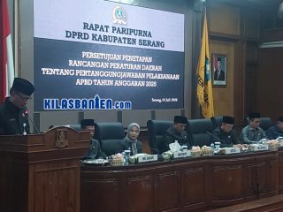 Rapat Paripurna DPRD Kabupaten Serang saat menetapkan Raperda Pertanggungjawaban Pelaksanaan APBD Tahun Anggaran 2025 menjadi Peraturan Daerah pada 1 Juli 2026. (Redaksi Kilas Banten)